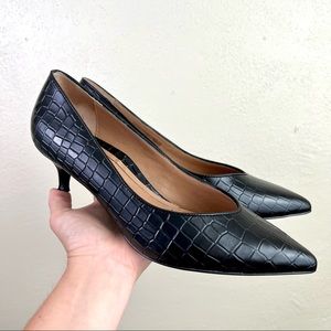 Vionic Josie Corc Leather Kitten Heel Pump Black Size 7.5